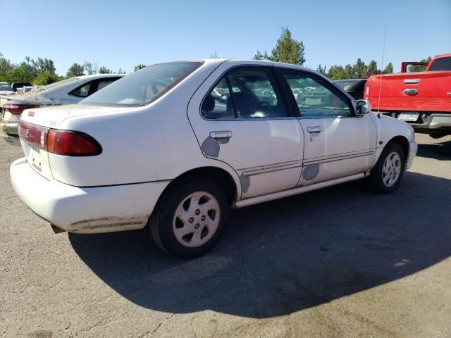 1999 Nissan Sentra Base