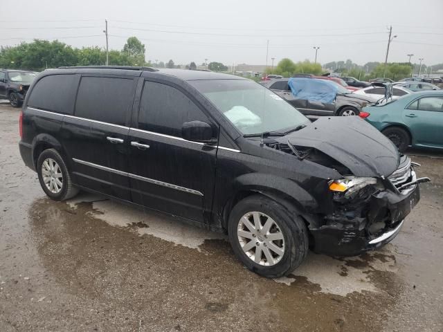 2016 Chrysler Town & Country Touring