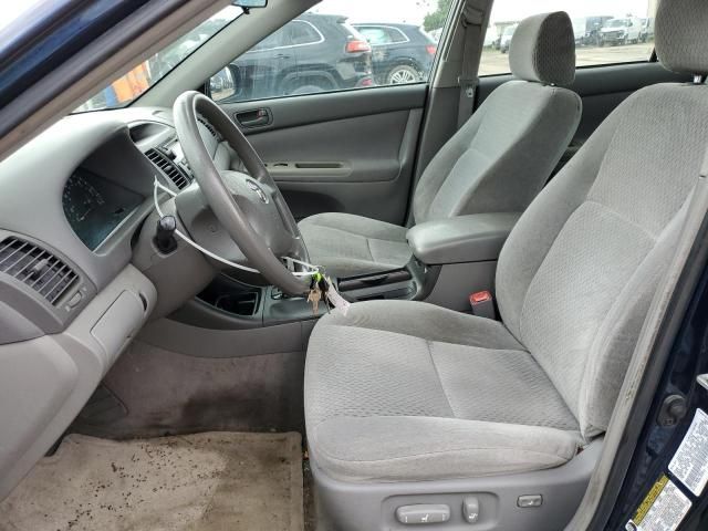 2004 Toyota Camry LE