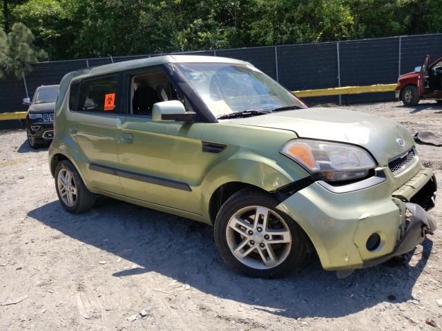 2010 KIA Soul +