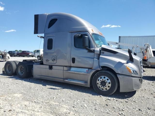 2019 Freightliner Cascadia 126