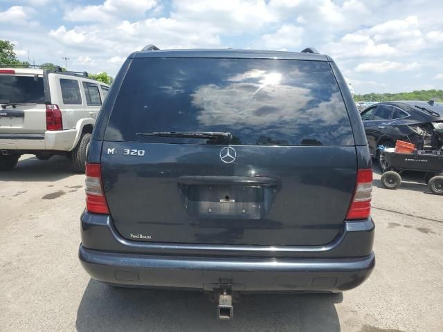 2000 Mercedes-Benz ML 320