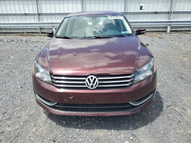 2013 Volkswagen Passat SE