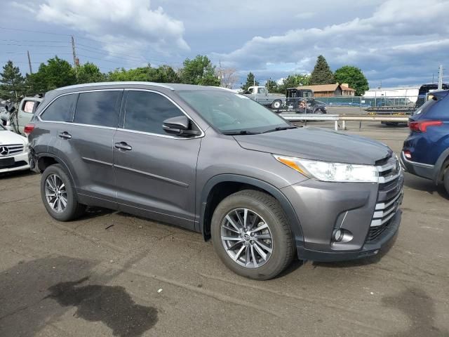 2018 Toyota Highlander SE