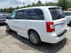 2014 Chrysler Town & Country Touring L