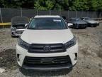 2017 Toyota Highlander SE