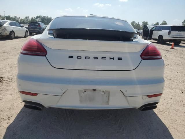 2014 Porsche Panamera 2