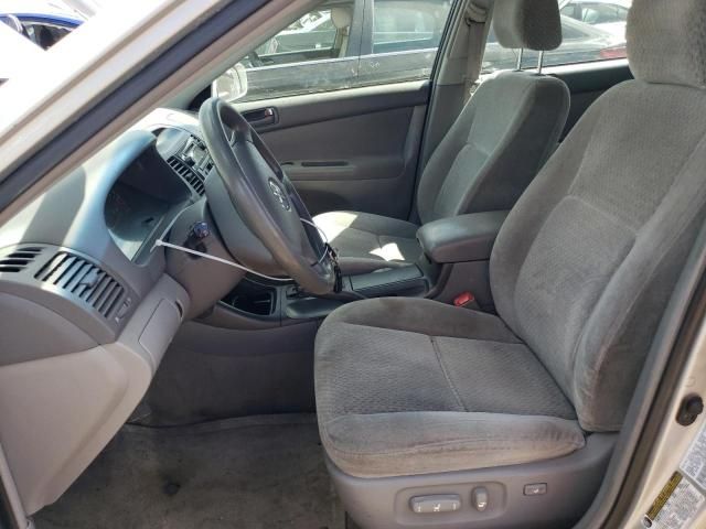 2004 Toyota Camry LE