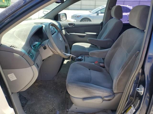 2006 Toyota Sienna CE