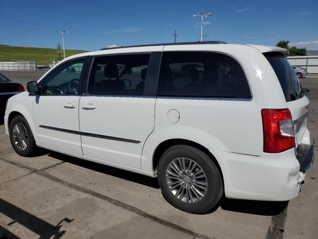 2014 Chrysler Town & Country Touring L