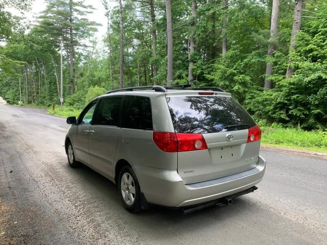 2010 Toyota Sienna CE