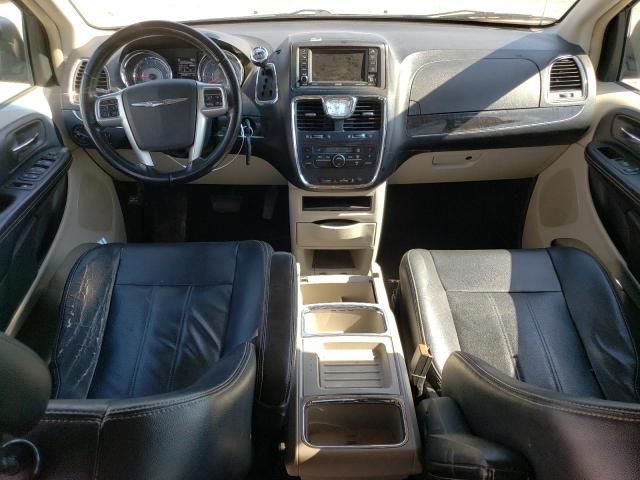 2012 Chrysler Town & Country Touring