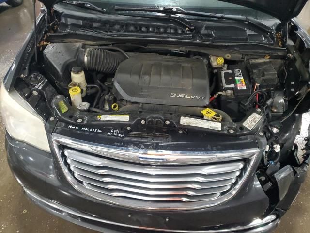 2011 Chrysler Town & Country Touring