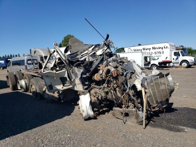 2006 Kenworth Construction T800