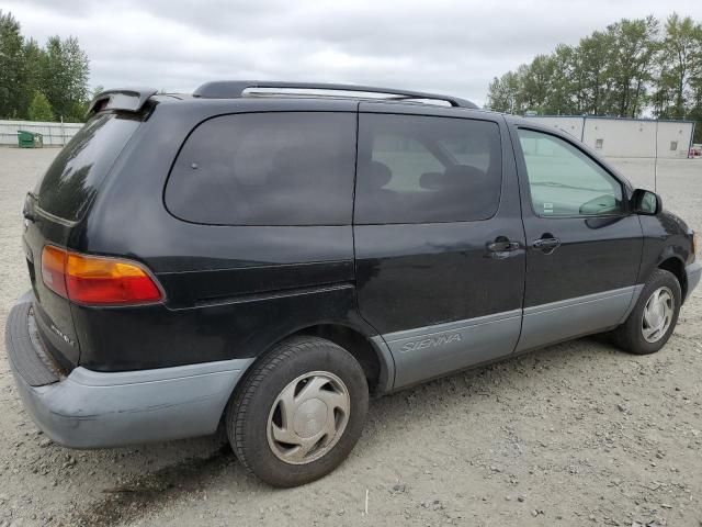 1998 Toyota Sienna LE