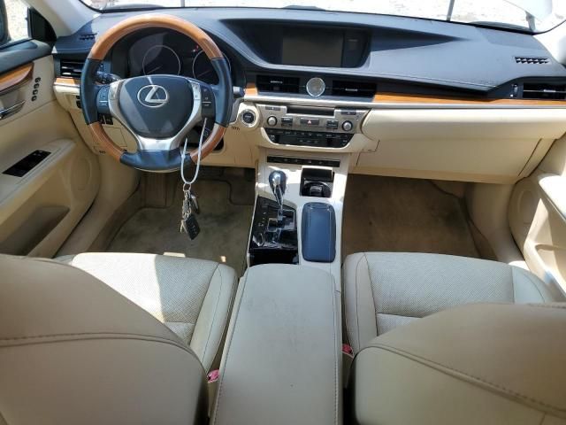 2015 Lexus ES 300H