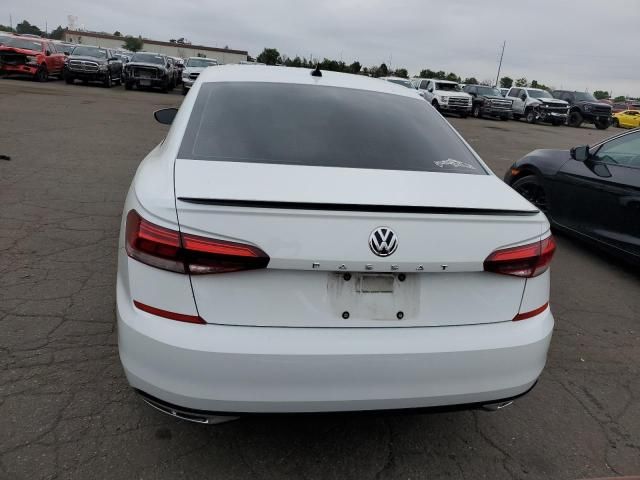 2021 Volkswagen Passat R-Line