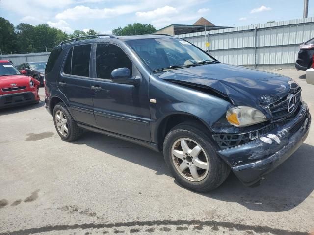 2000 Mercedes-Benz ML 320