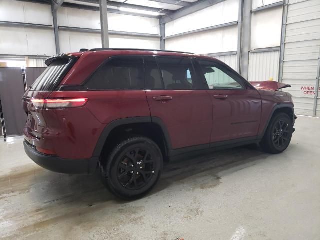 2024 Jeep Grand Cherokee Laredo