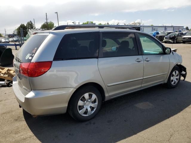 2009 Toyota Sienna CE