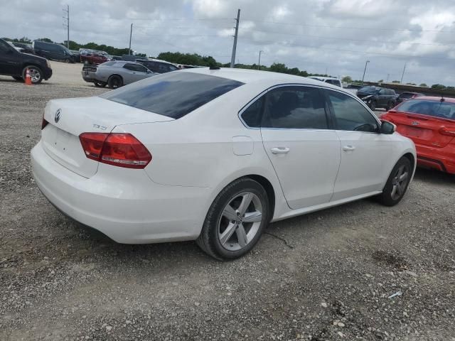 2015 Volkswagen Passat SE