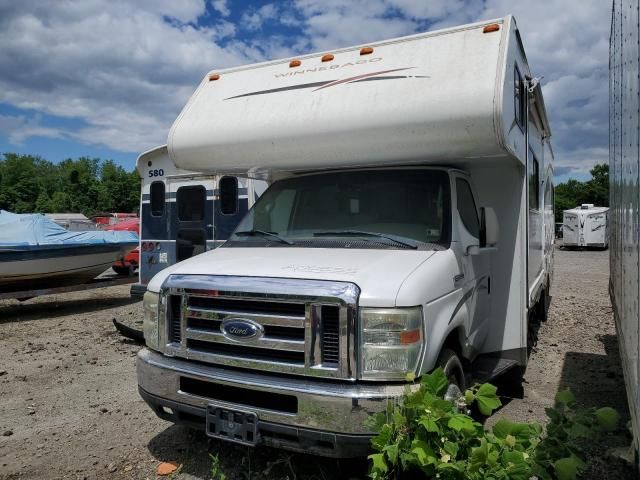 2008 Winnebago 2008 Ford Econoline E450 Super Duty Cutaway Van