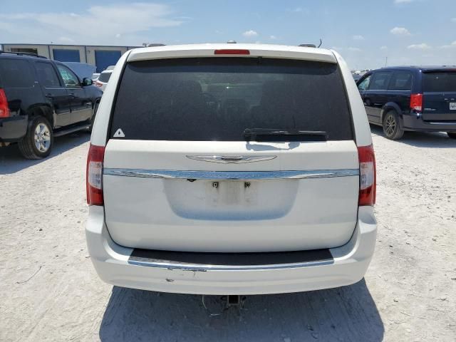 2012 Chrysler Town & Country Touring