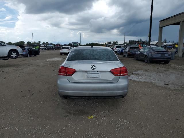 2012 Volkswagen Passat SE