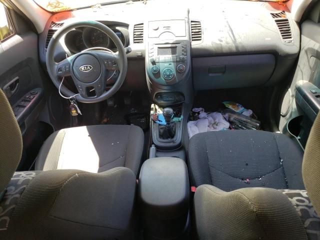 2010 KIA Soul +