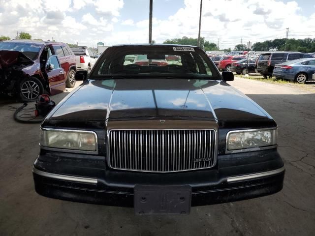 1997 Lincoln Town Car Signature