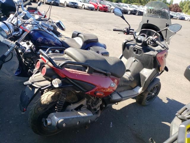 2009 Piaggio MP3 500