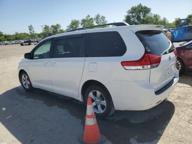 2013 Toyota Sienna LE