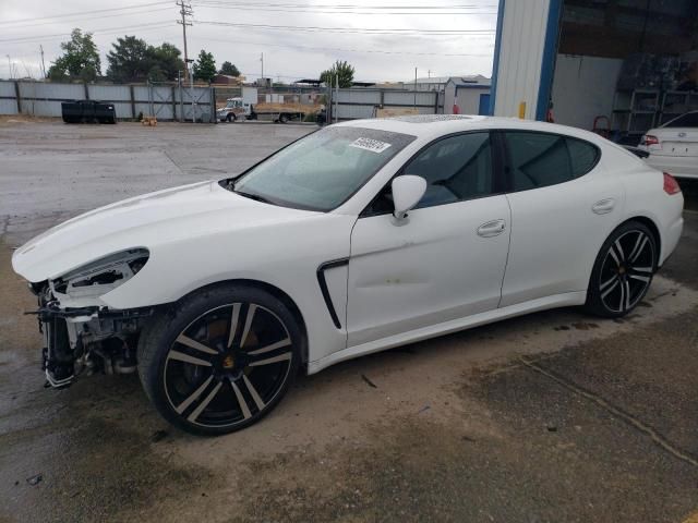 2015 Porsche Panamera 2