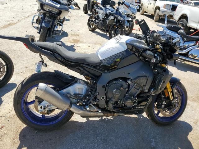 2023 Yamaha MTN1000 D