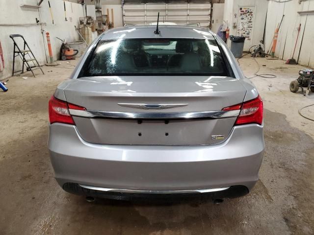 2013 Chrysler 200 Limited