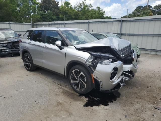 2023 Mitsubishi Outlander SE