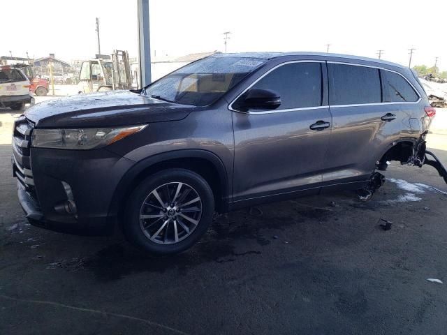 2018 Toyota Highlander SE