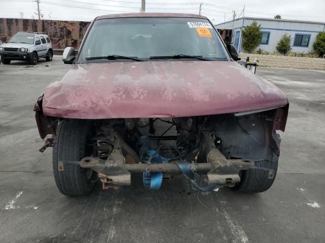 2000 Chevrolet Silverado C1500