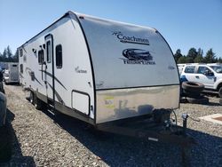 Camiones dañados por inundaciones a la venta en subasta: 2015 Coachmen Freedom XP