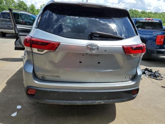 2019 Toyota Highlander SE