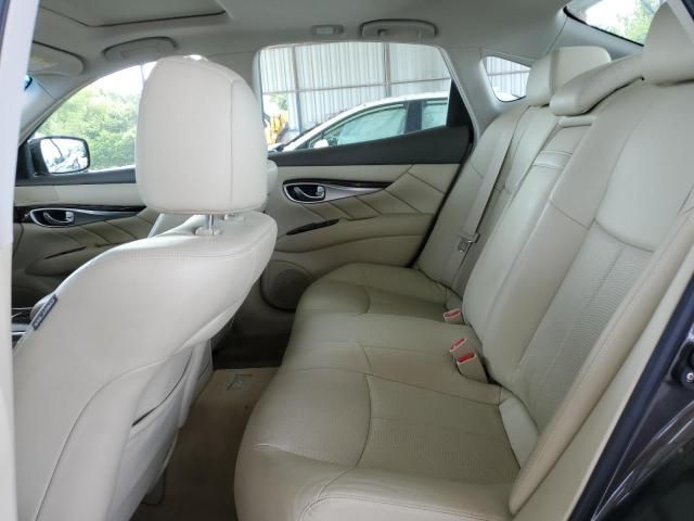 2012 Infiniti M37