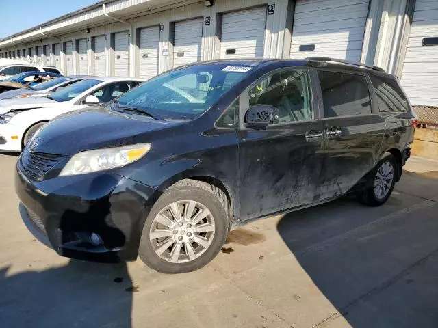 2015 Toyota Sienna XLE