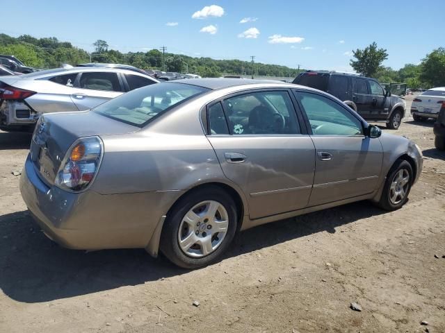 2004 Nissan Altima Base