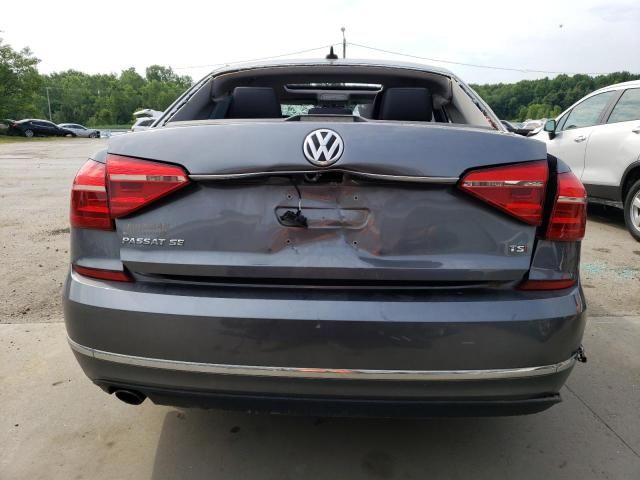 2016 Volkswagen Passat SE