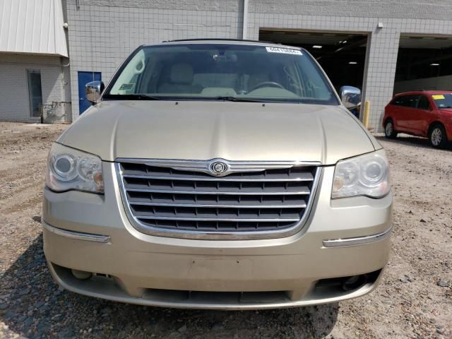 2010 Chrysler Town & Country Limited