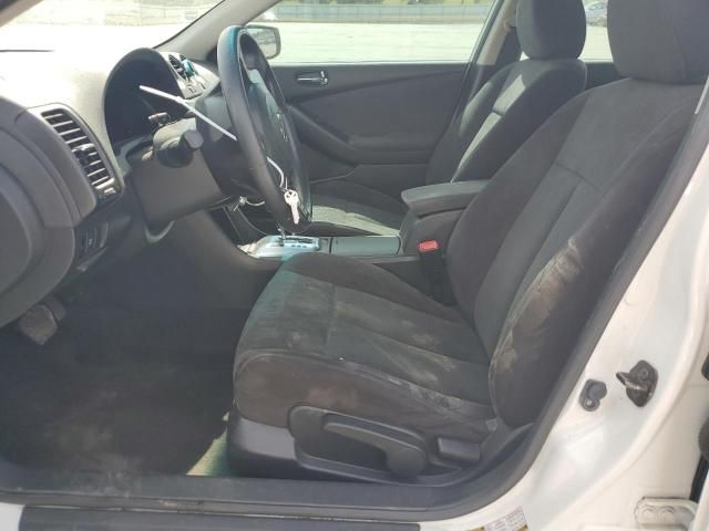 2010 Nissan Altima Base