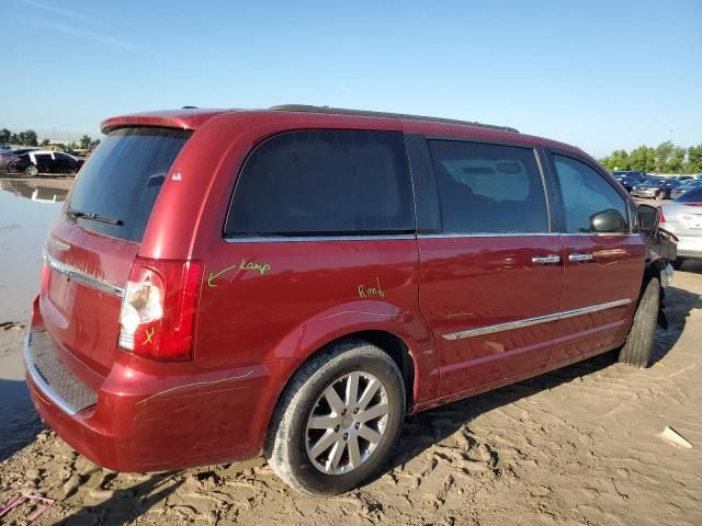 2015 Chrysler Town & Country Touring