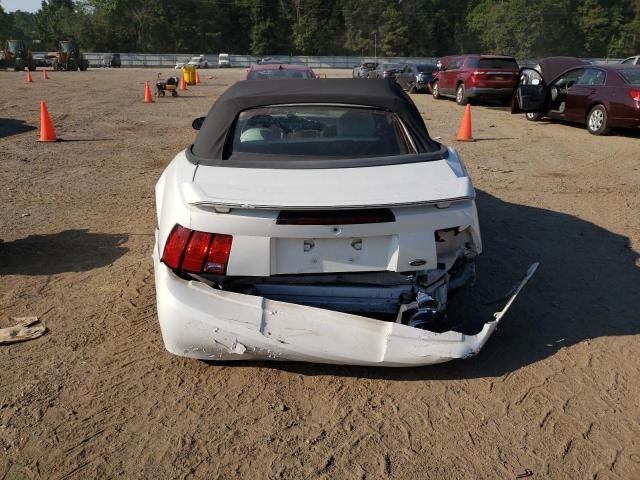 2004 Ford Mustang