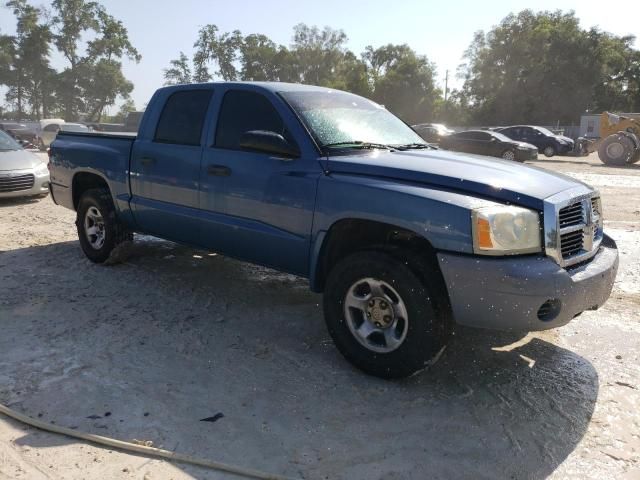 2005 Dodge Dakota Quattro