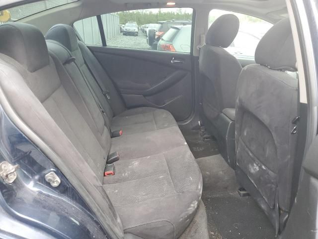 2010 Nissan Altima Base